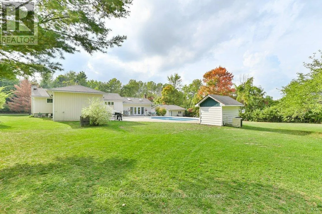 466 MACKENZIE ROAD