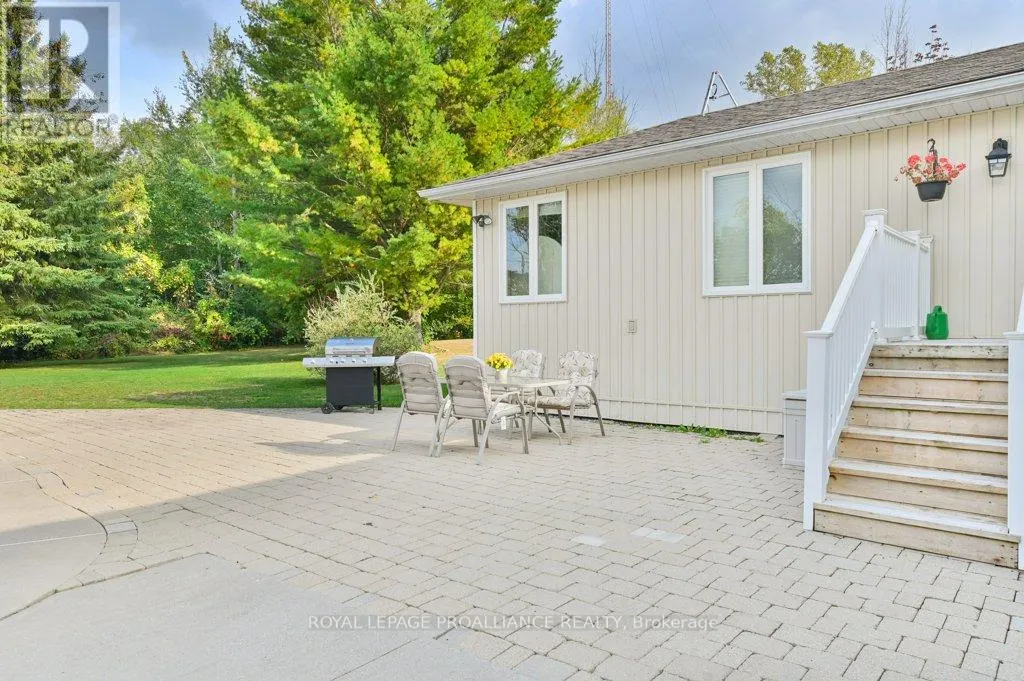 466 MACKENZIE ROAD
