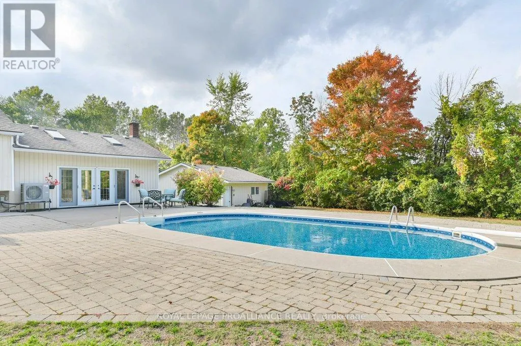 466 MACKENZIE ROAD