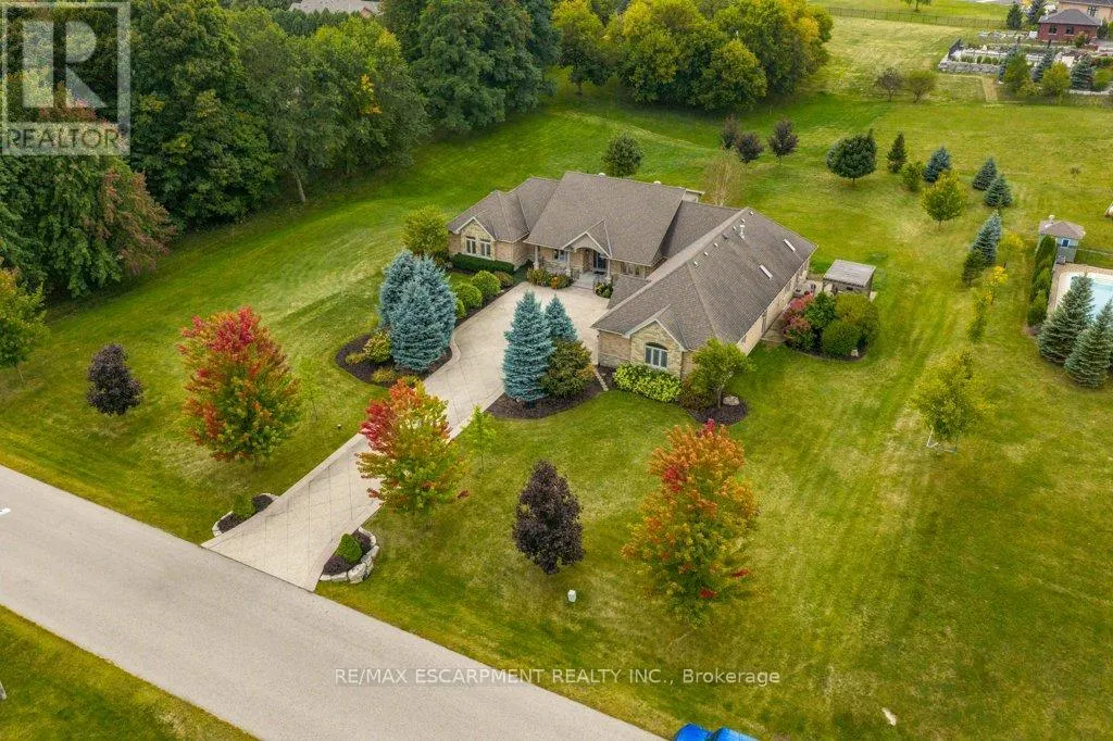 17 TEWS LANE
