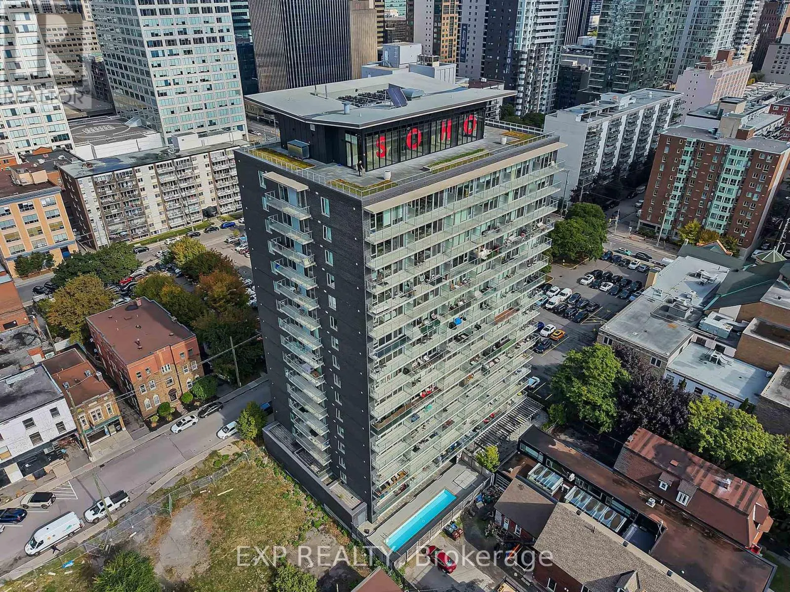 812 - 300 LISGAR STREET