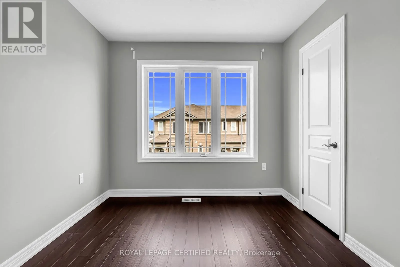 89 BLOOM CRESCENT