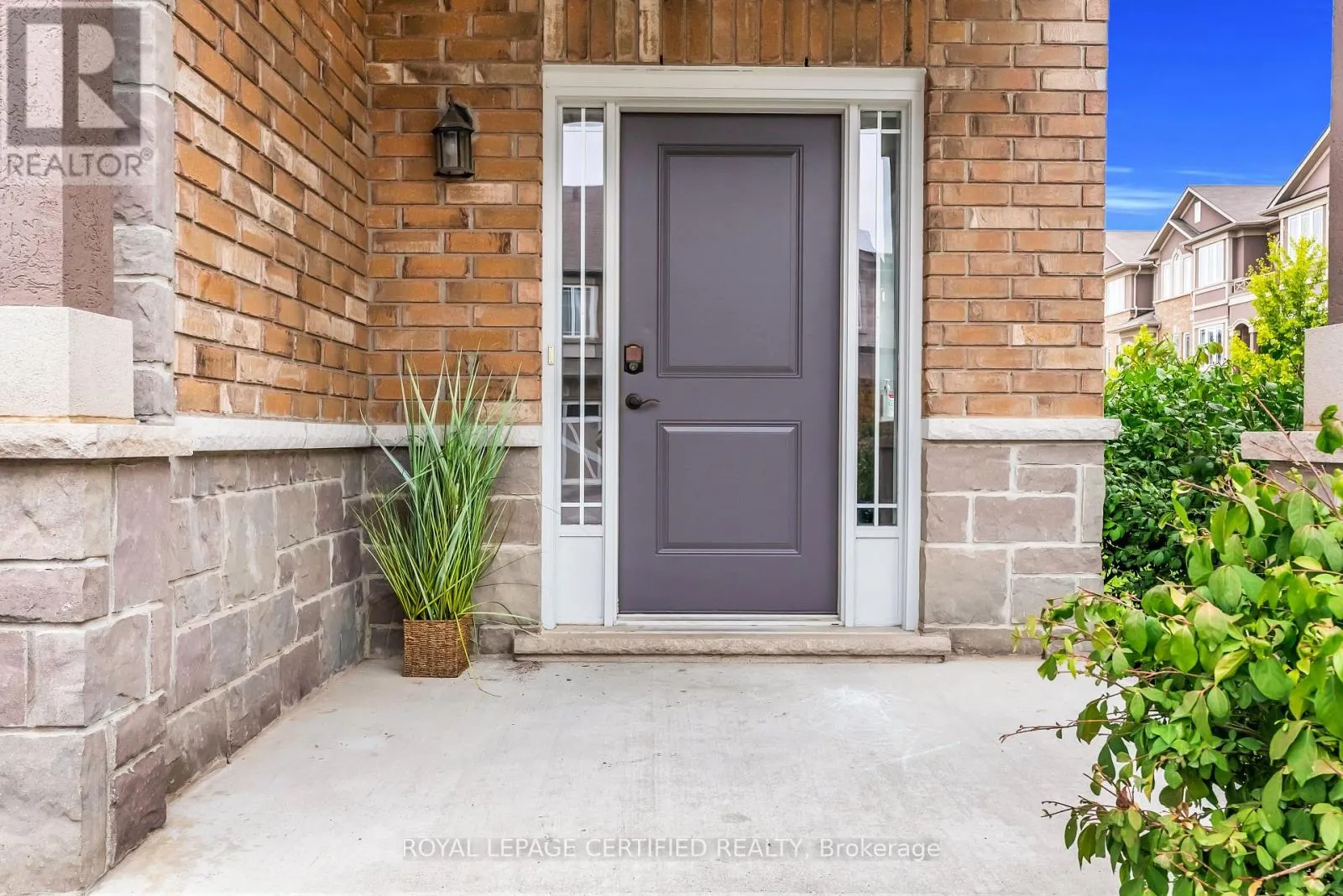 89 BLOOM CRESCENT