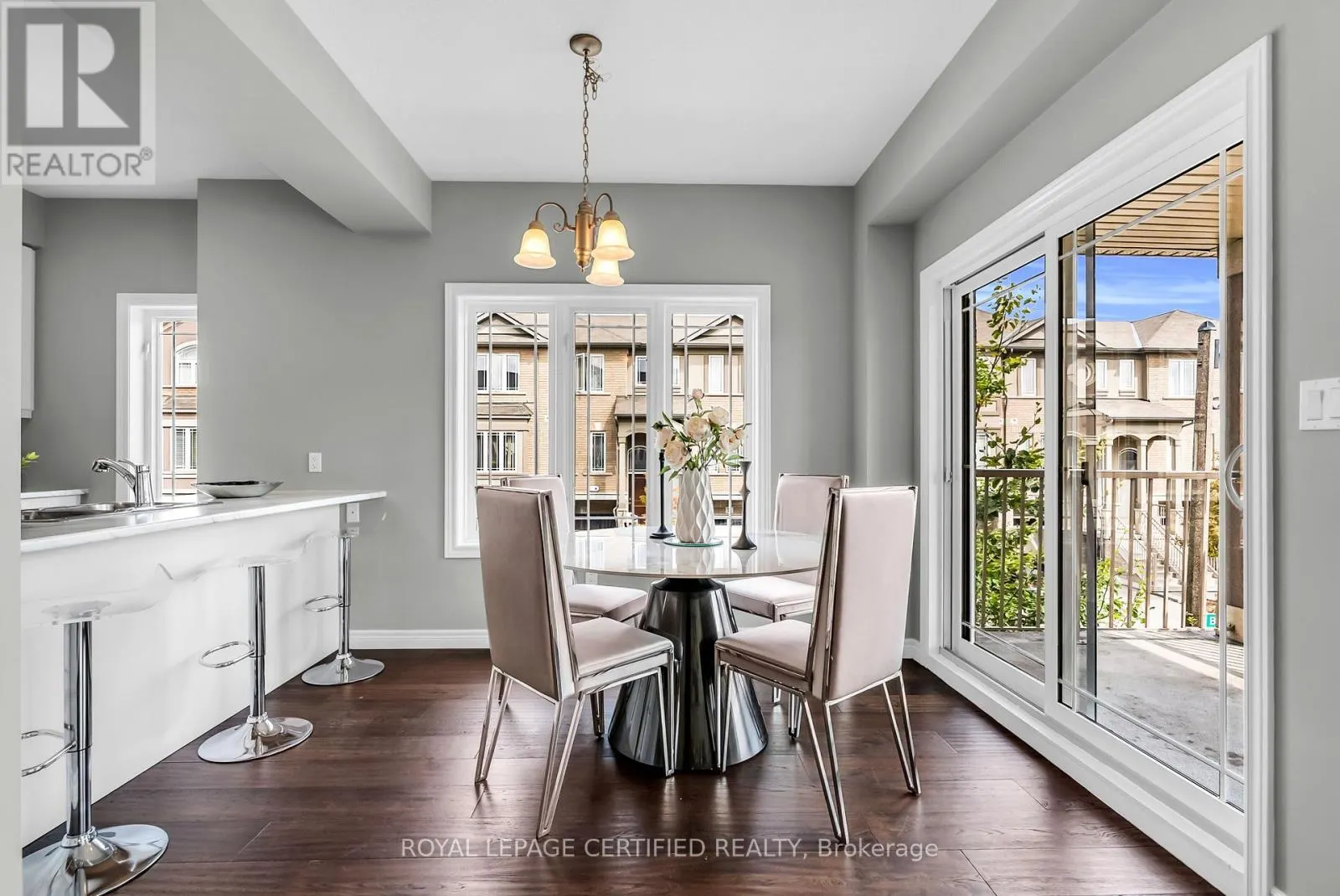 89 BLOOM CRESCENT