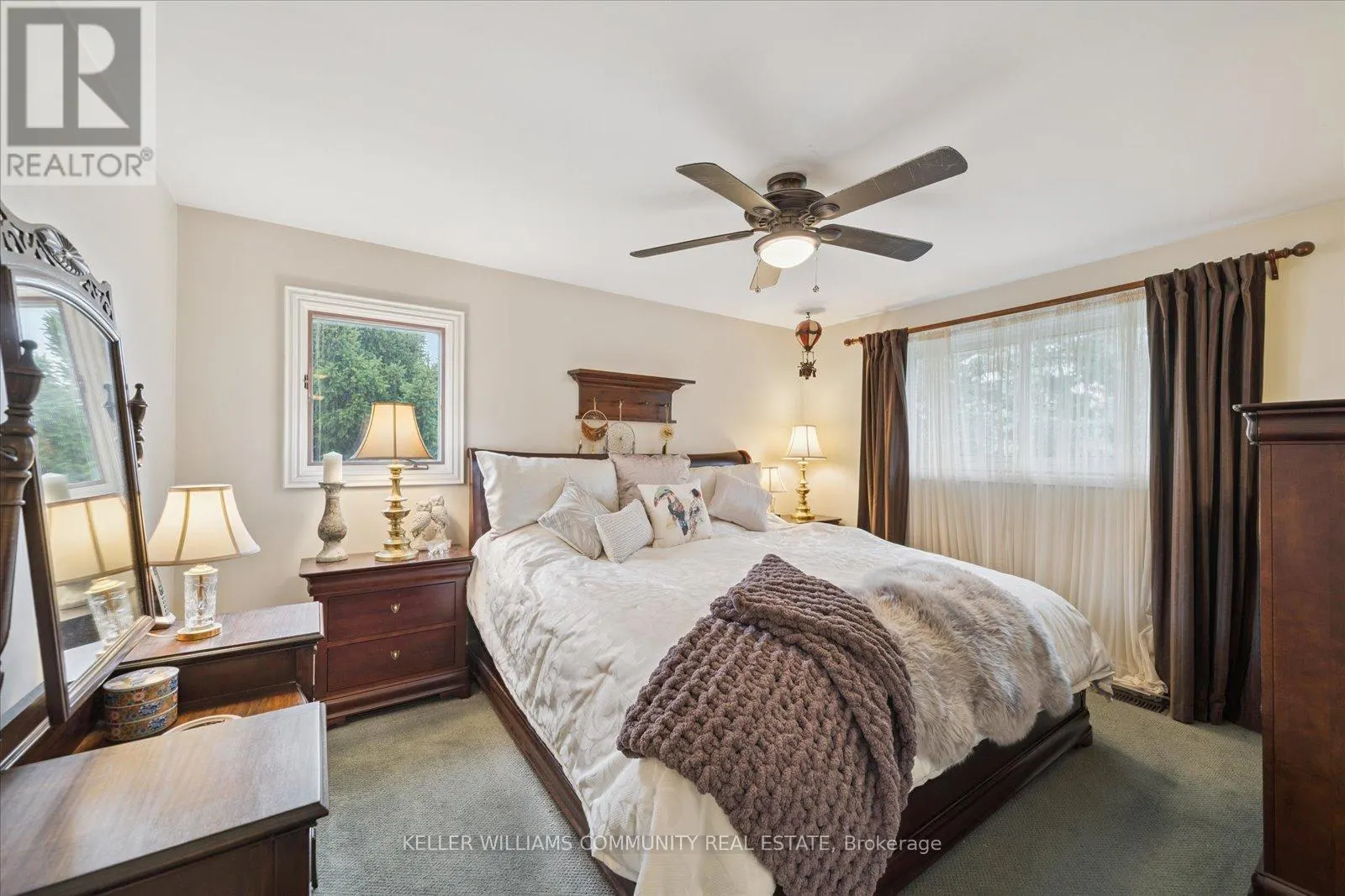 11 BAYLEAF COURT