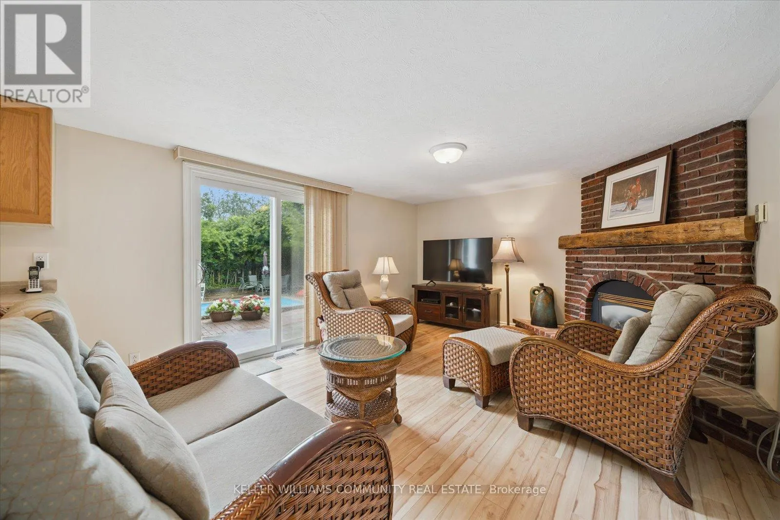 11 BAYLEAF COURT