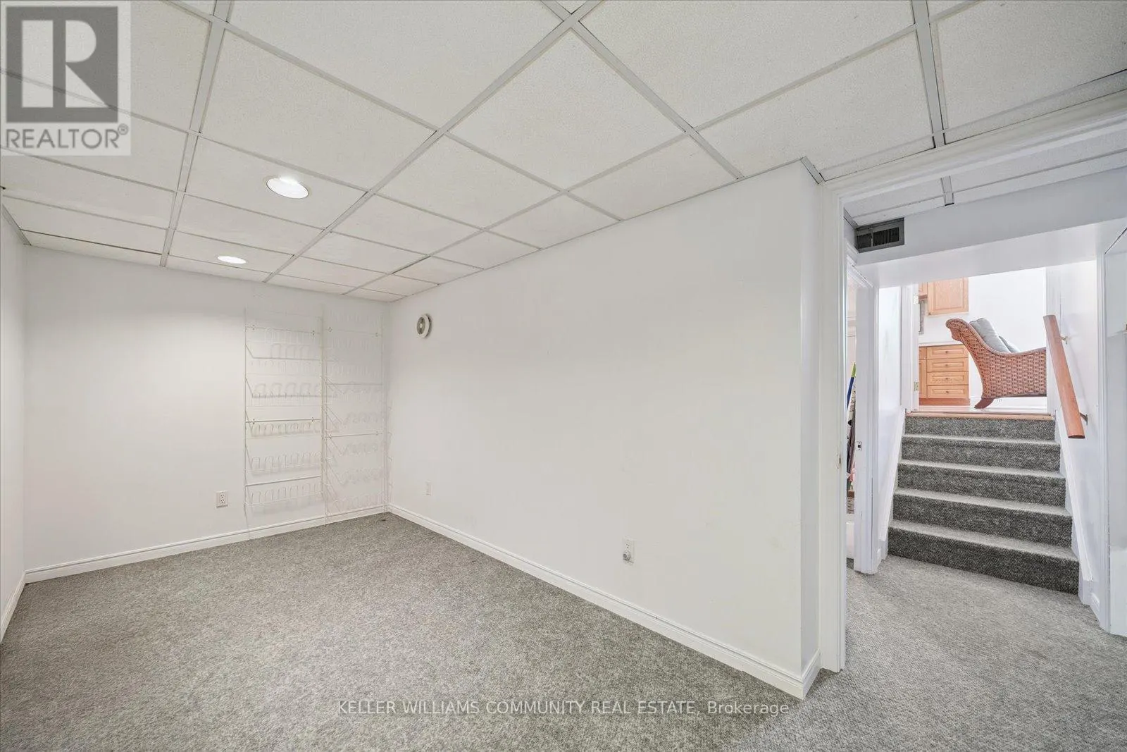 11 BAYLEAF COURT
