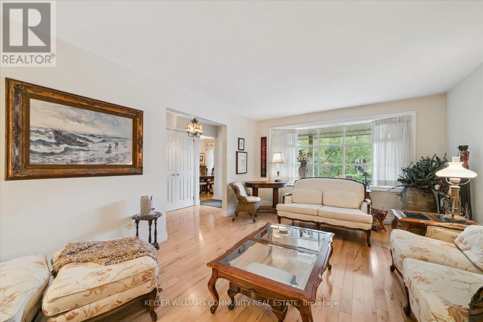 11 BAYLEAF COURT