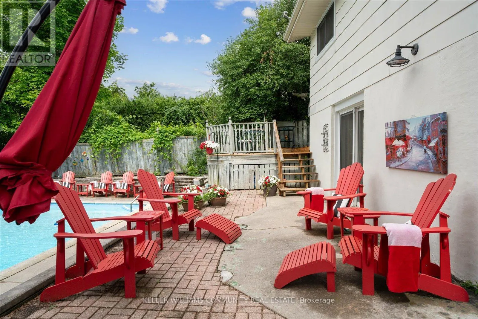 11 BAYLEAF COURT