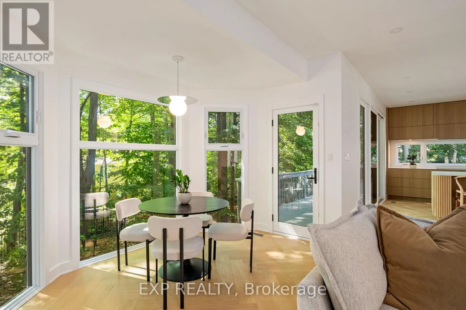 52 BIRCHMOUNT WALK