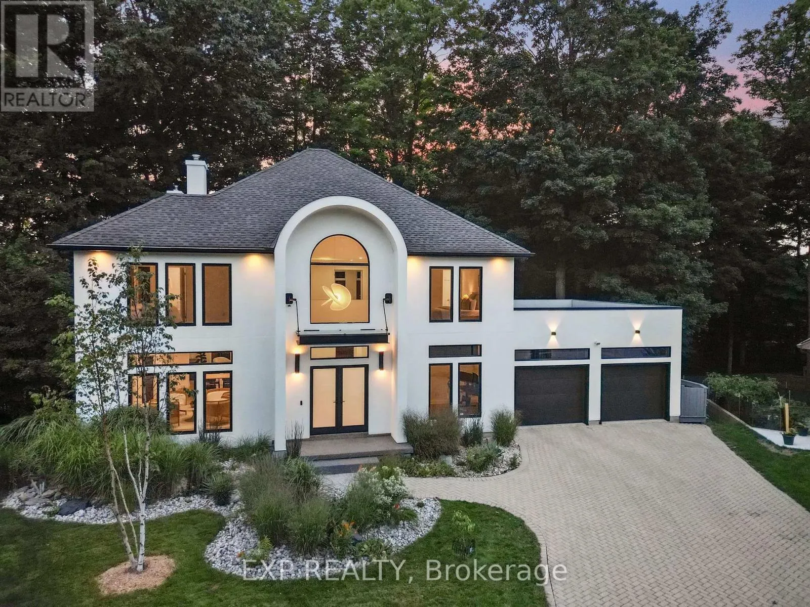 52 BIRCHMOUNT WALK
