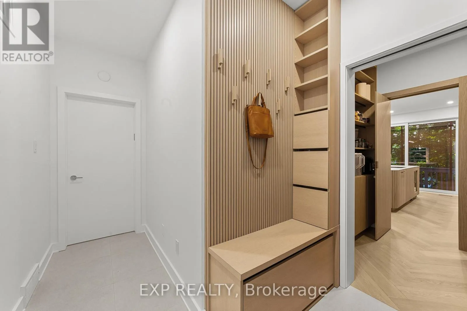 52 BIRCHMOUNT WALK