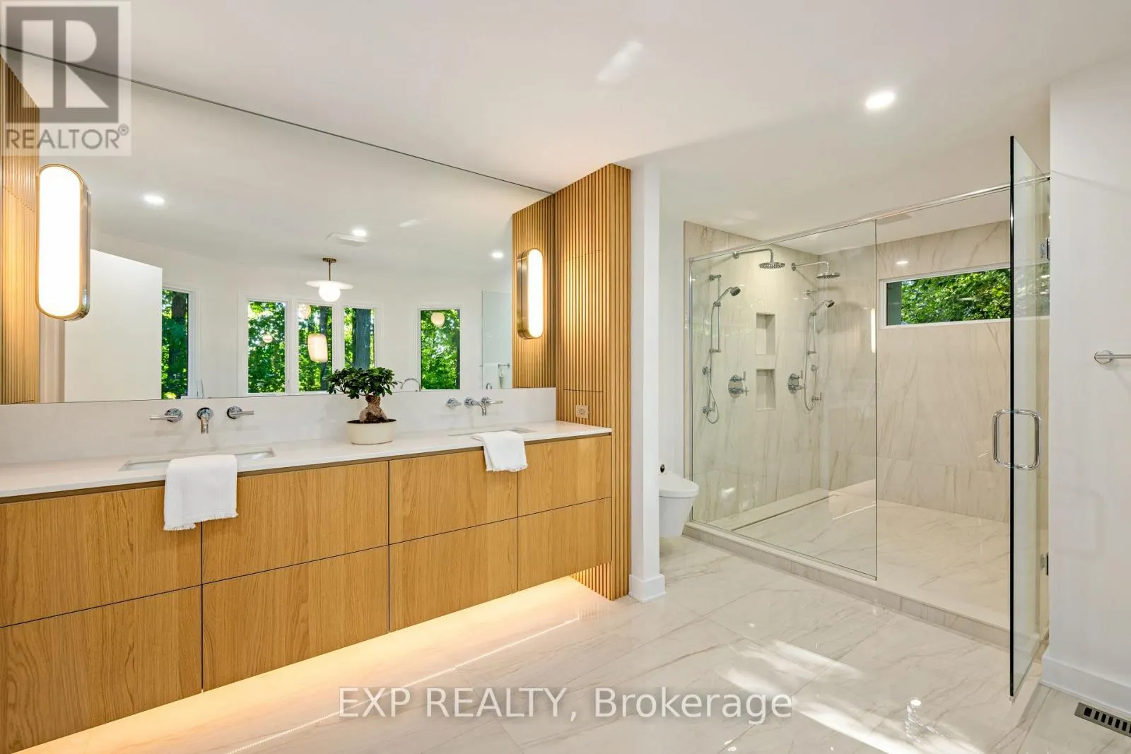 52 BIRCHMOUNT WALK