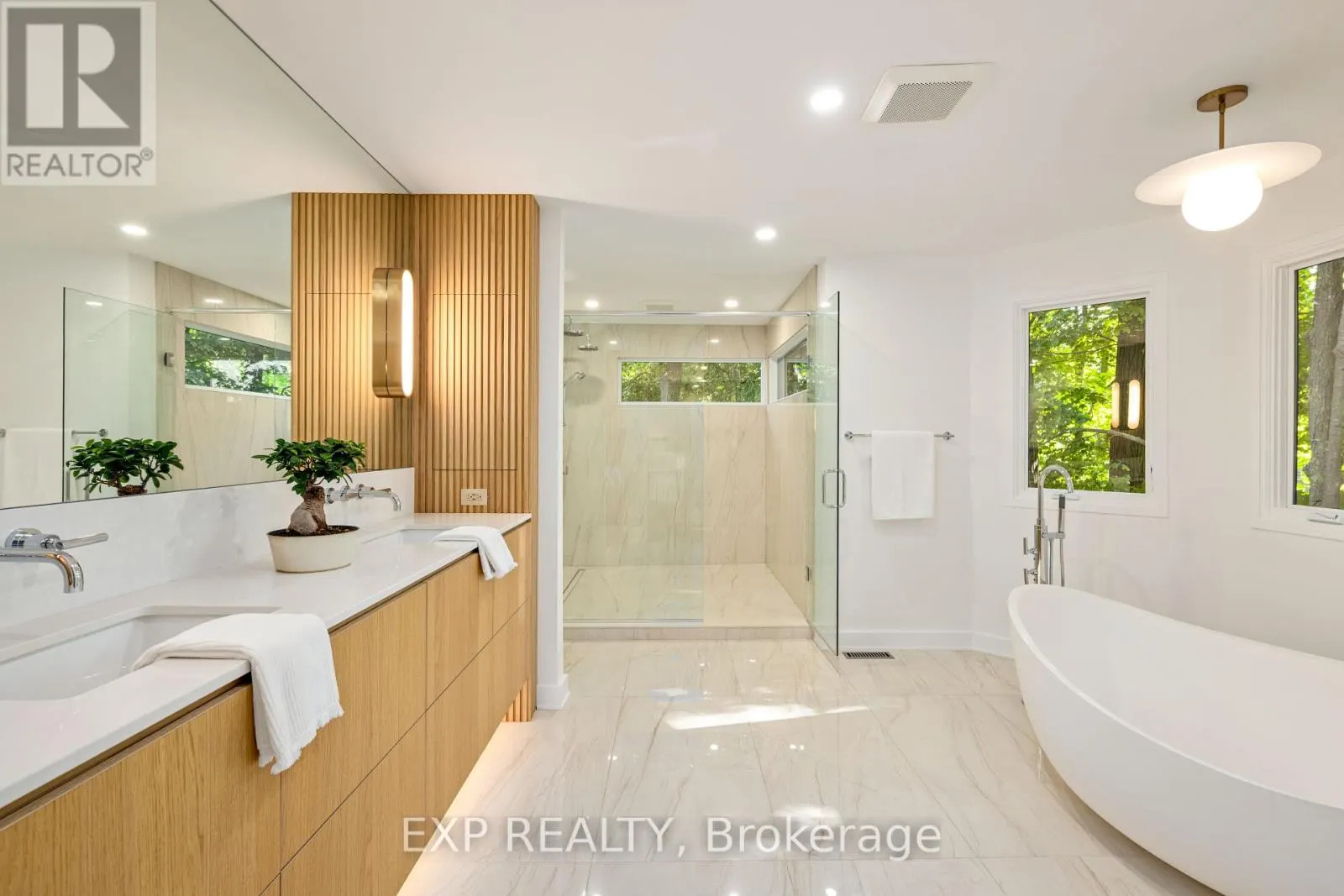 52 BIRCHMOUNT WALK