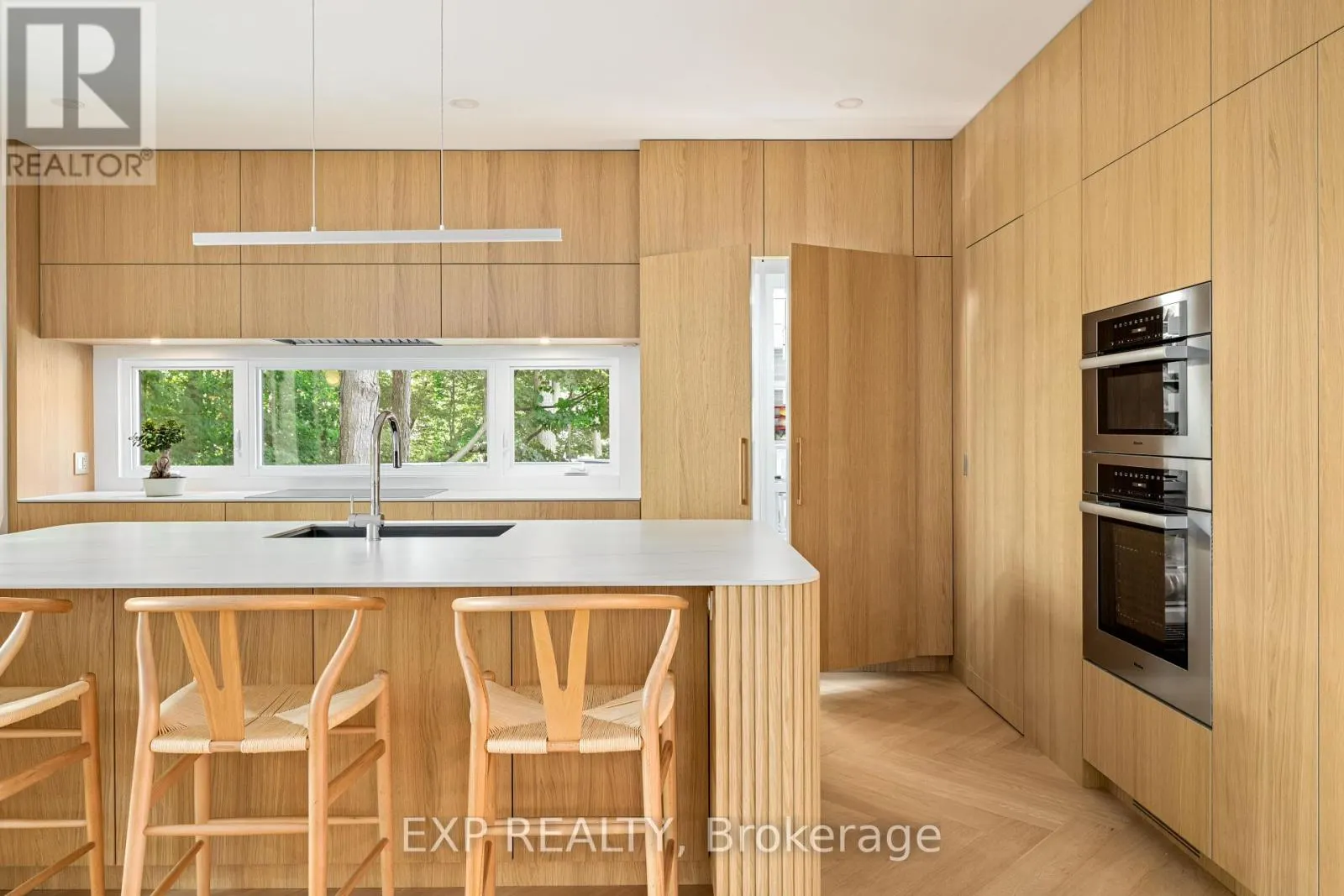 52 BIRCHMOUNT WALK