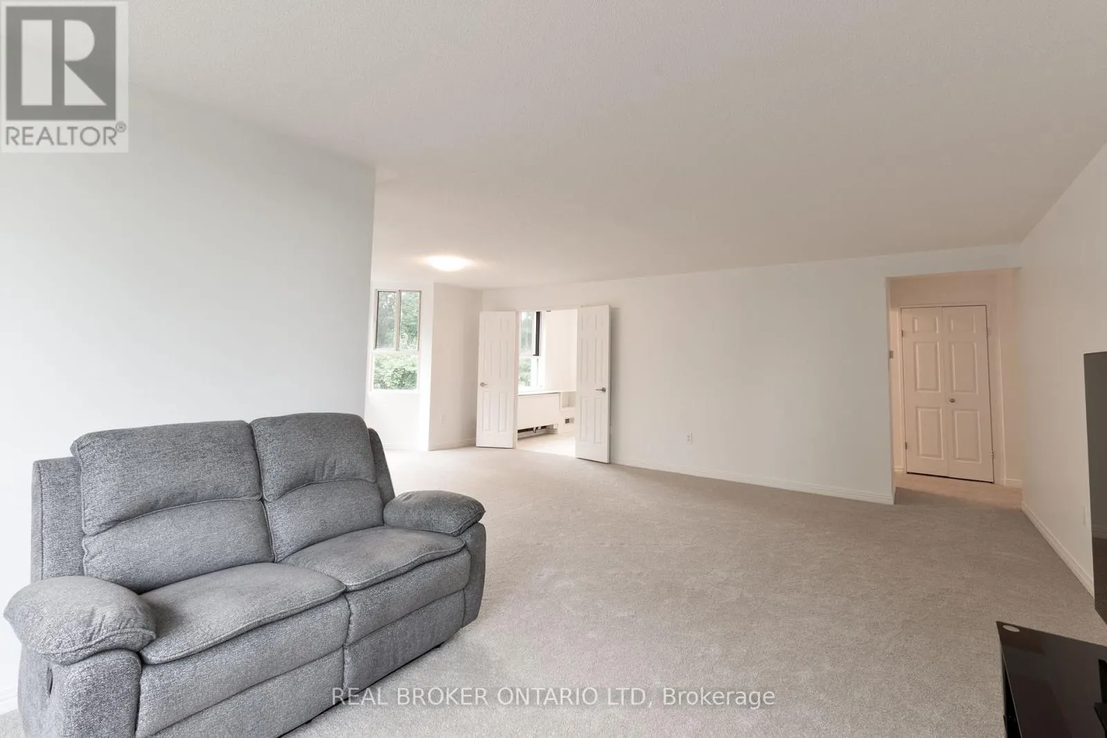 310 - 1180 COMMISSIONERS ROAD W, #310