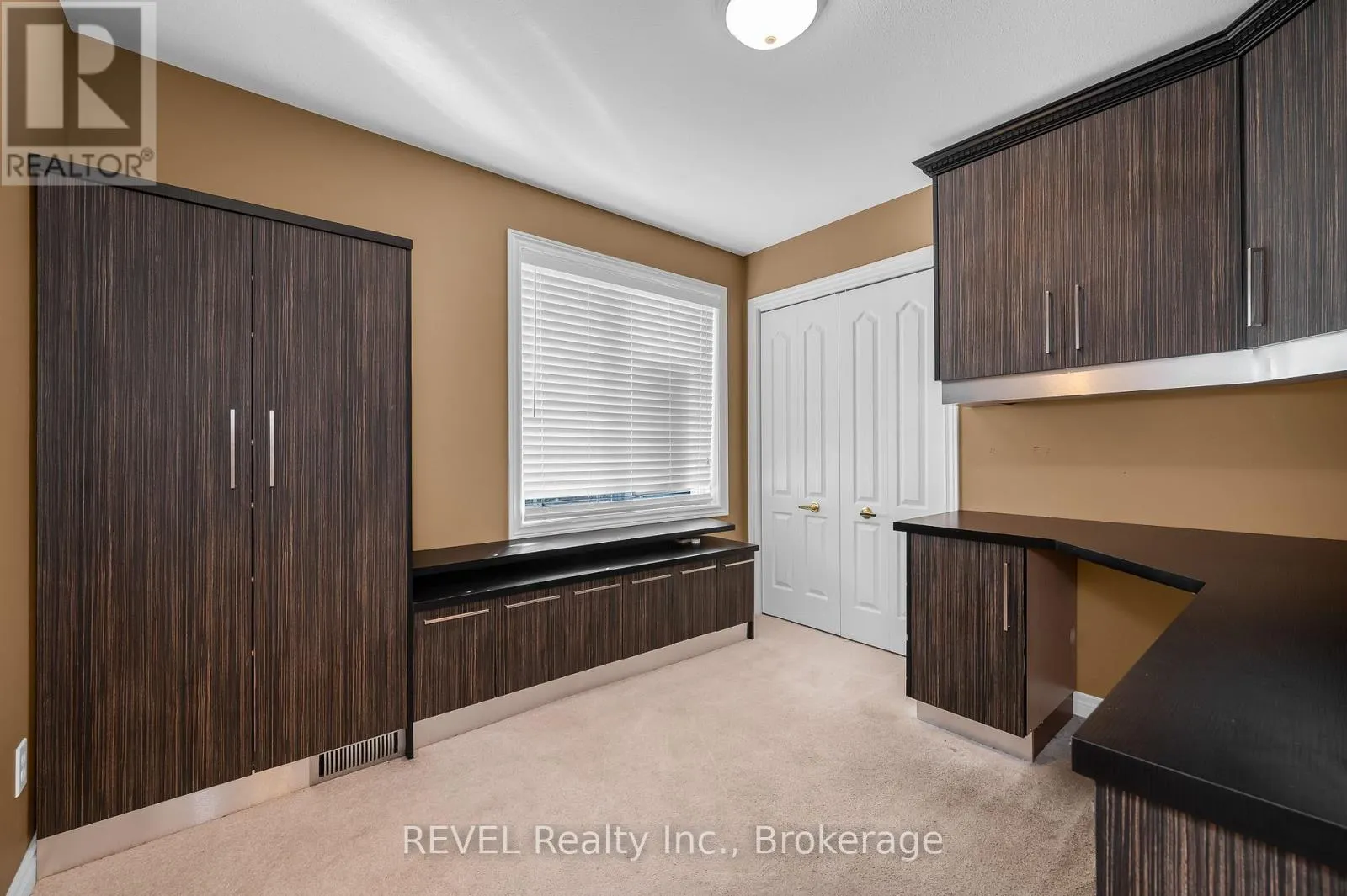 30 MARACAY WAY