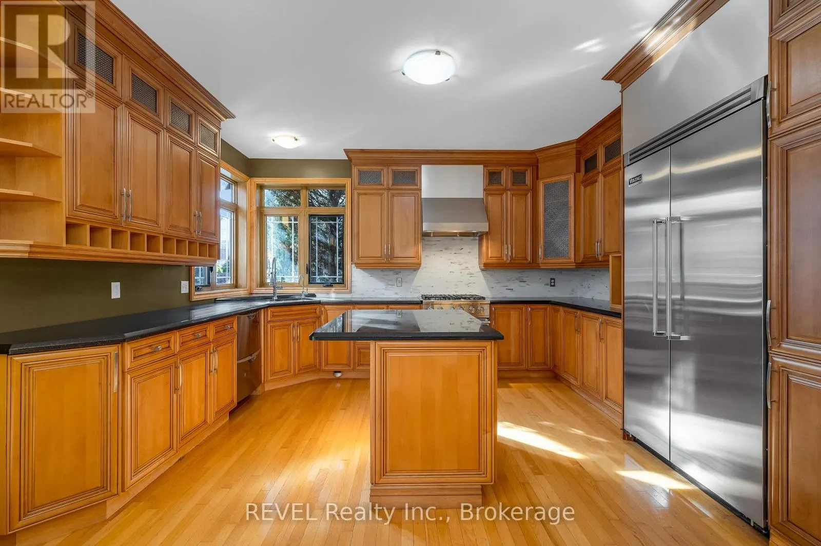 30 MARACAY WAY