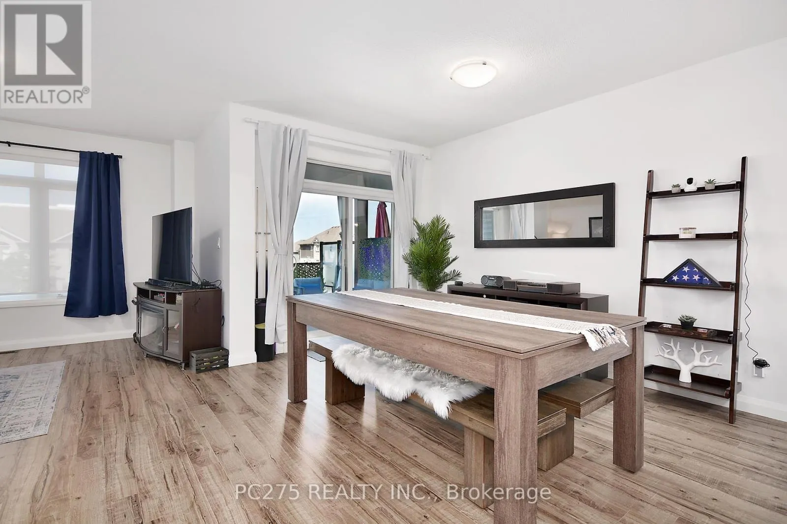 17 - 3046 SPRINGMEADOW ROAD, #17
