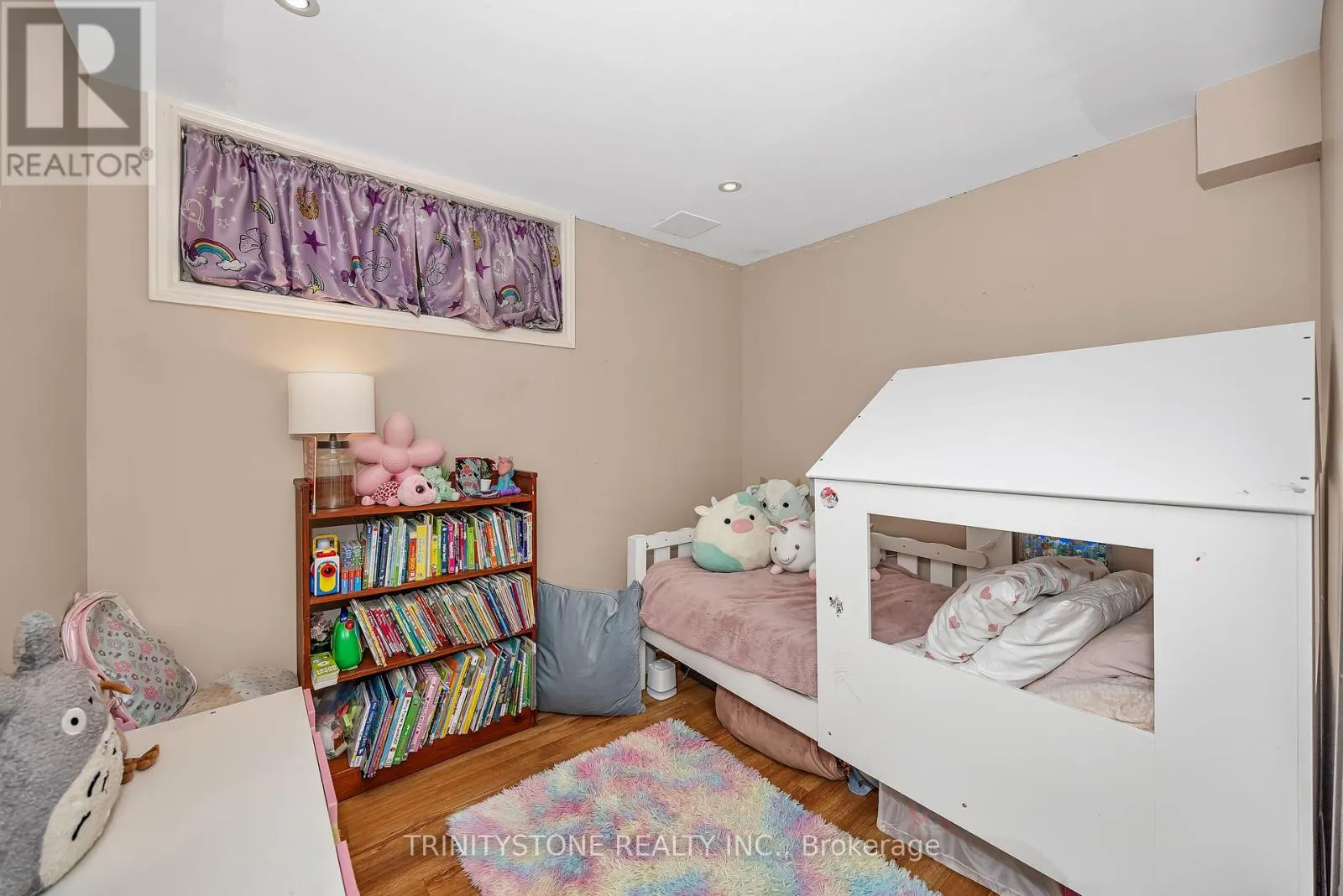 6 CINNABAR WAY
