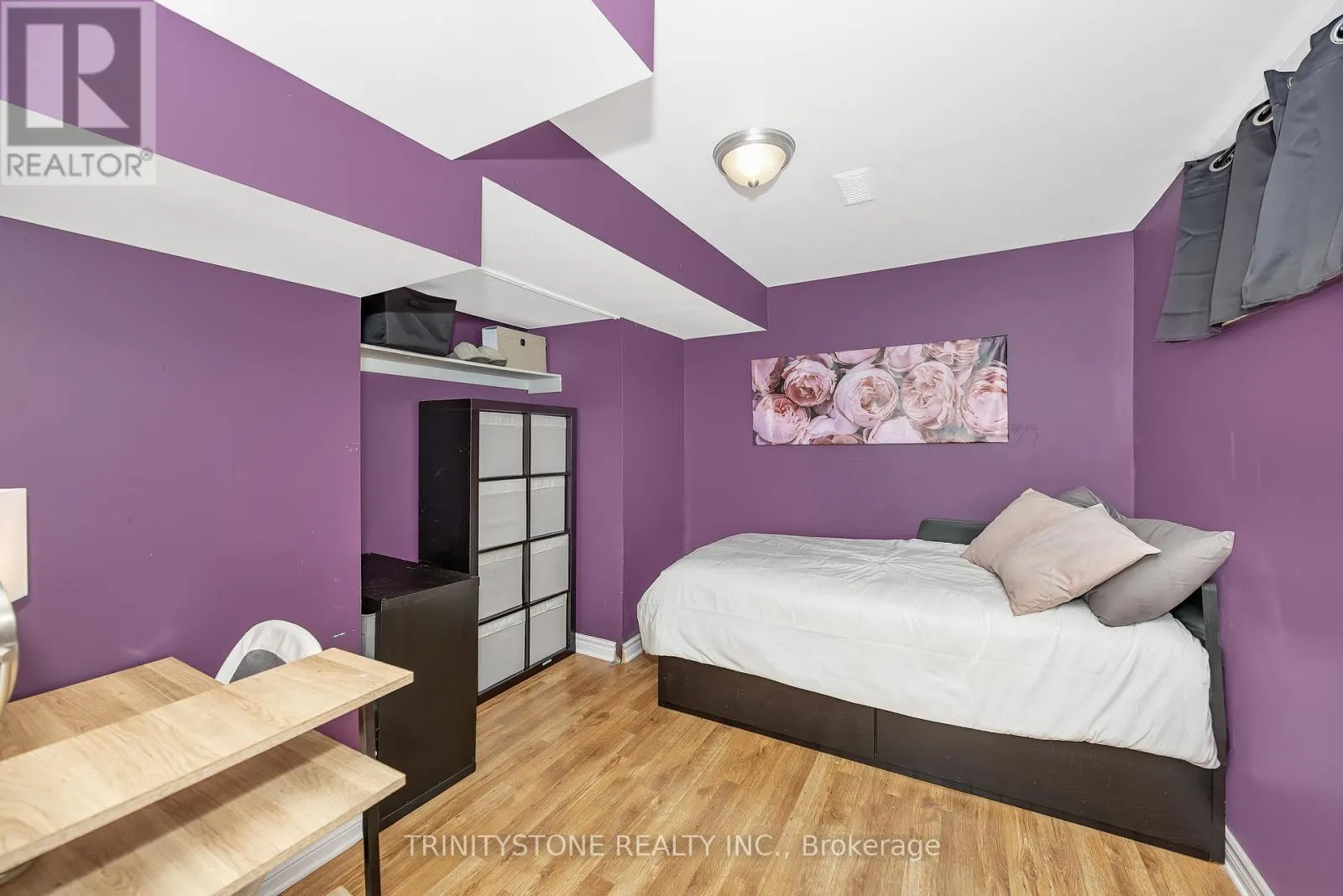 6 CINNABAR WAY