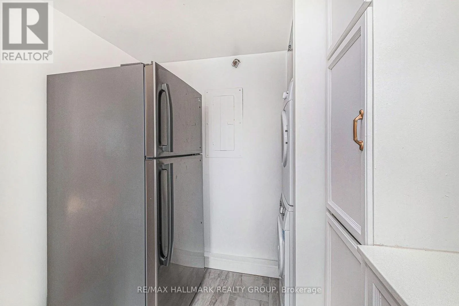 16 - 1204 SHILLINGTON AVENUE