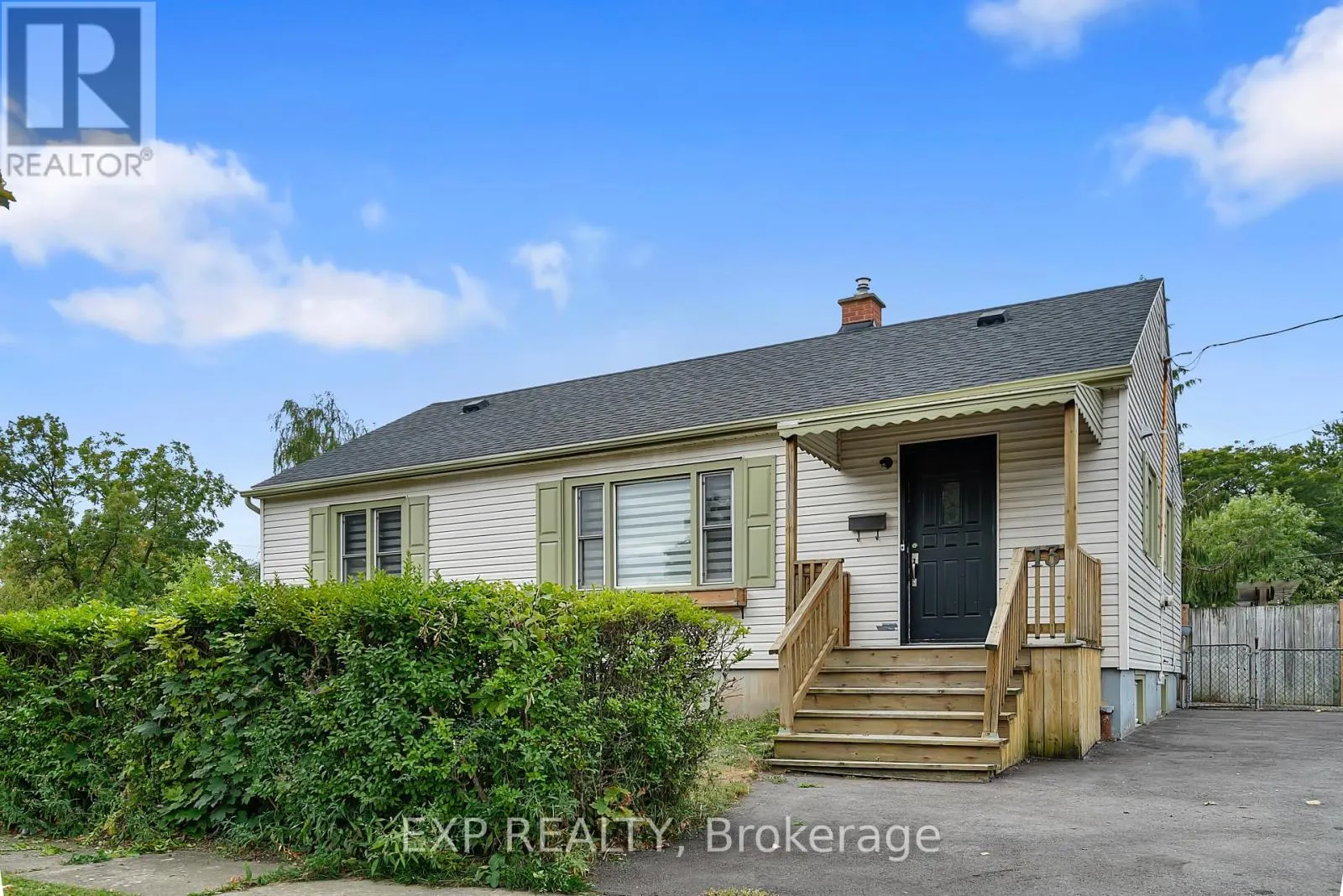 13 MCPHAIL CRESCENT