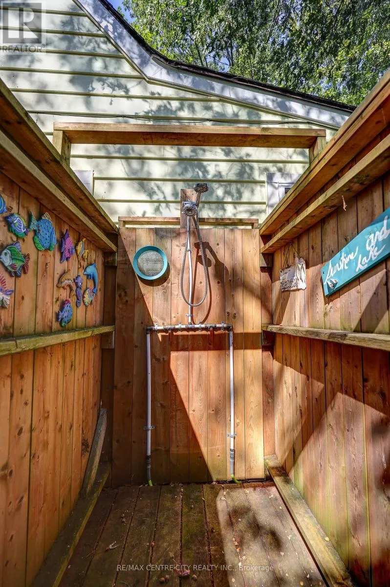 17374 LAKESHORE ROAD