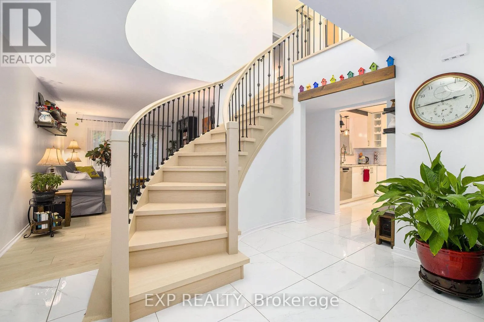 433 PICKFORD DRIVE