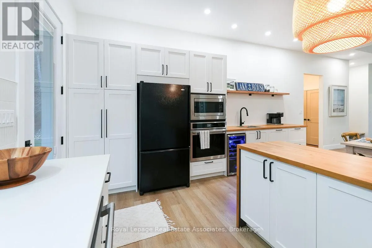 18 TAMARAC ROAD