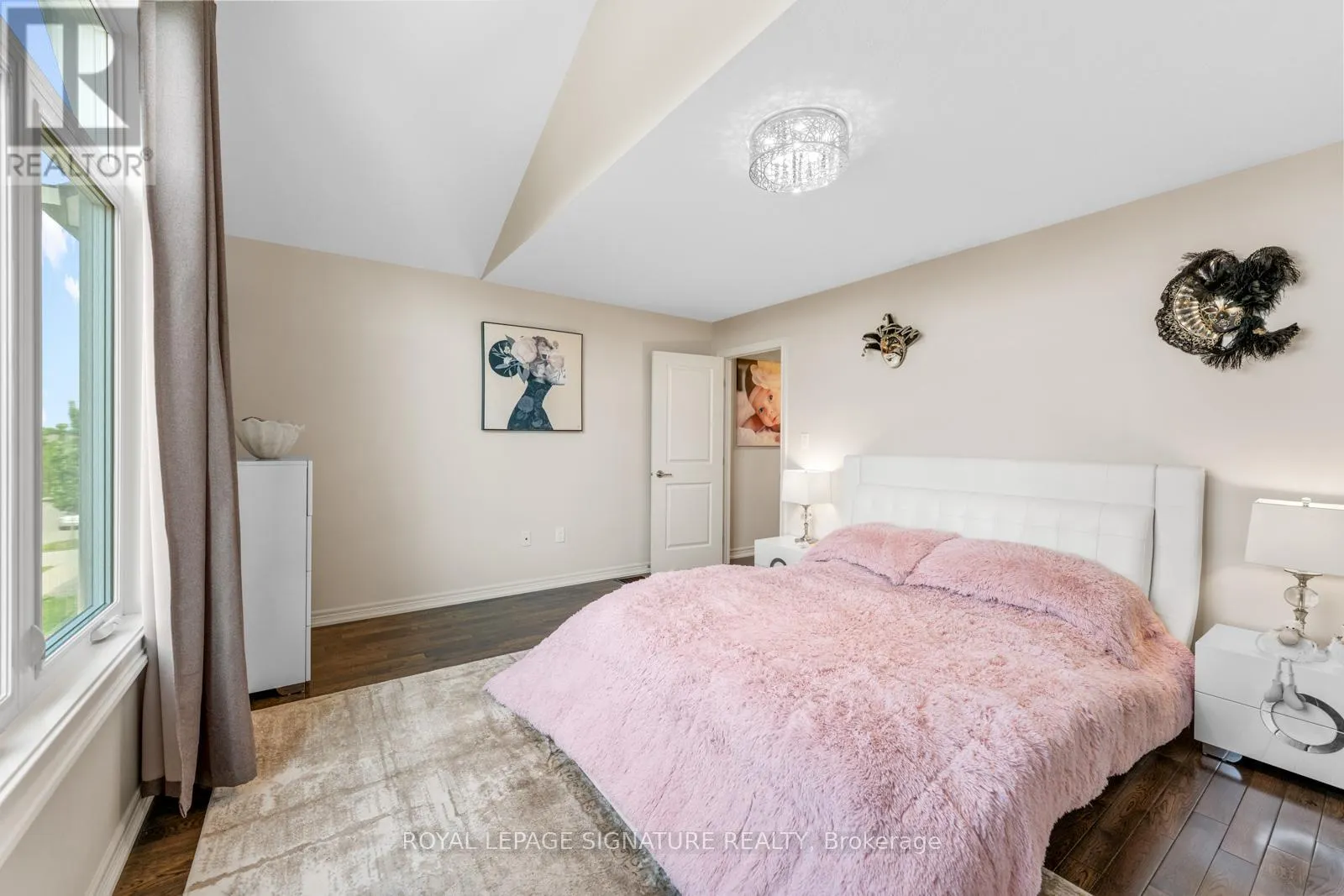704 ROBERT FERRIE DRIVE