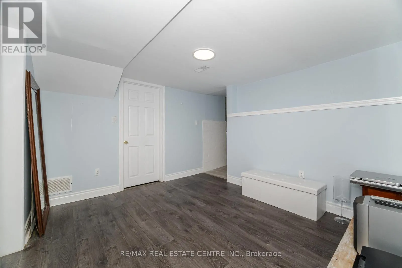 91 E 44TH STREET