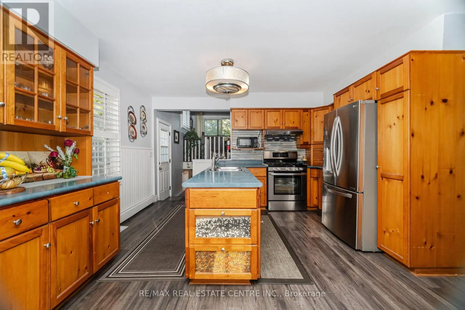 91 E 44TH STREET