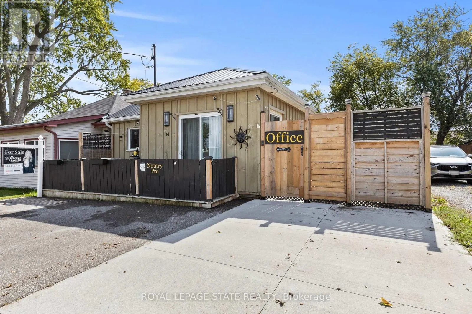 34 PANSY AVENUE
