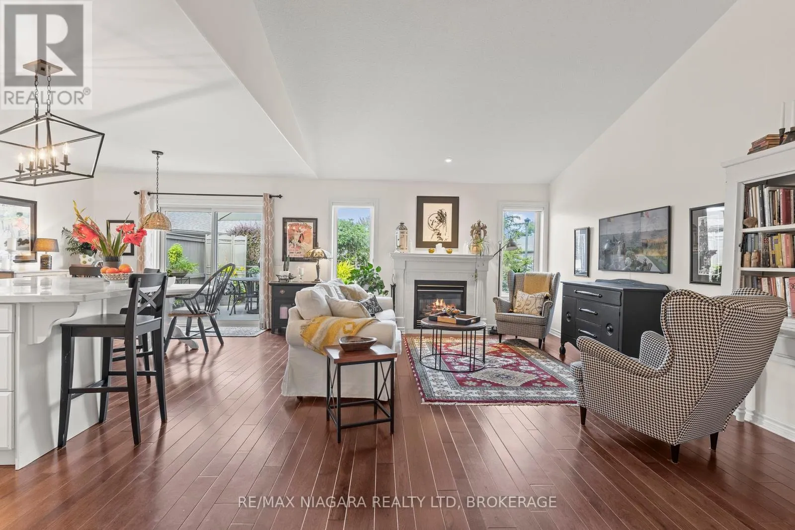 42 ROSE GLEN CRESCENT