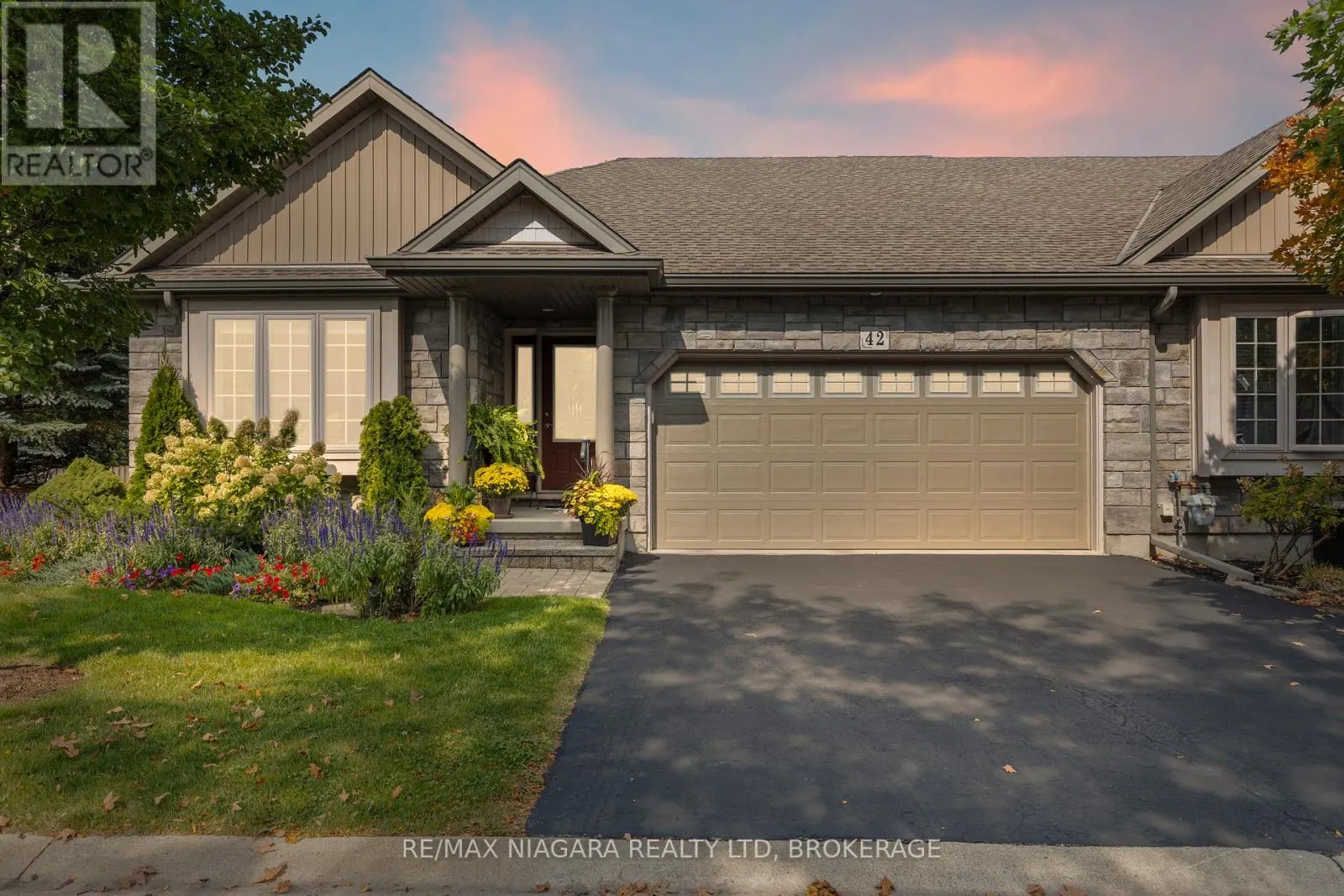 42 ROSE GLEN CRESCENT