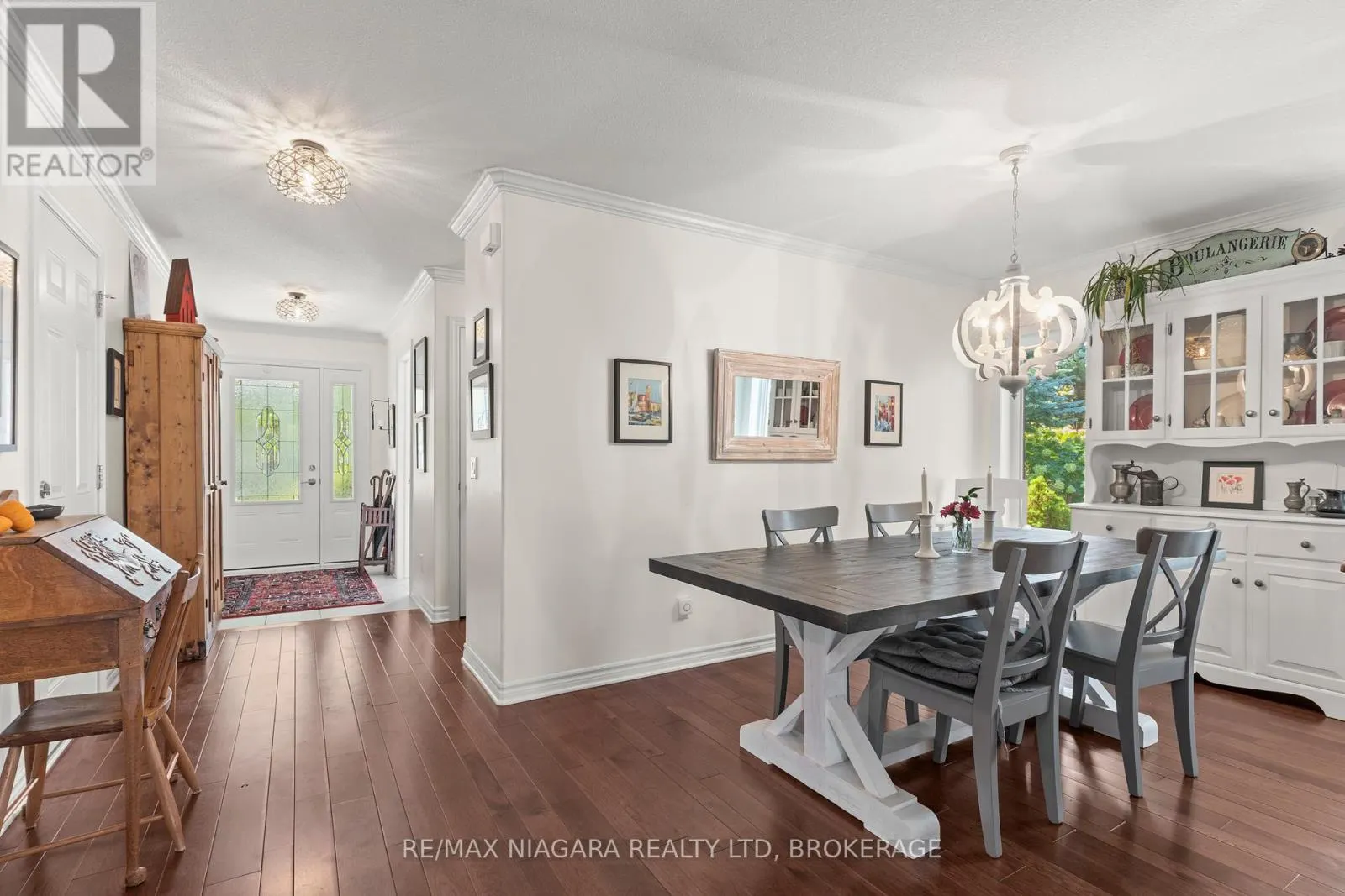 42 ROSE GLEN CRESCENT