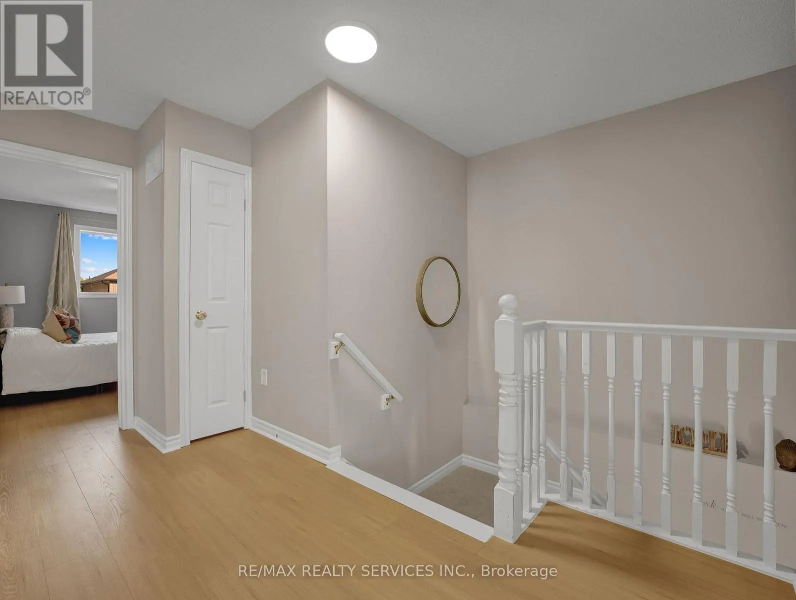 11 WILLOWRIDGE WAY