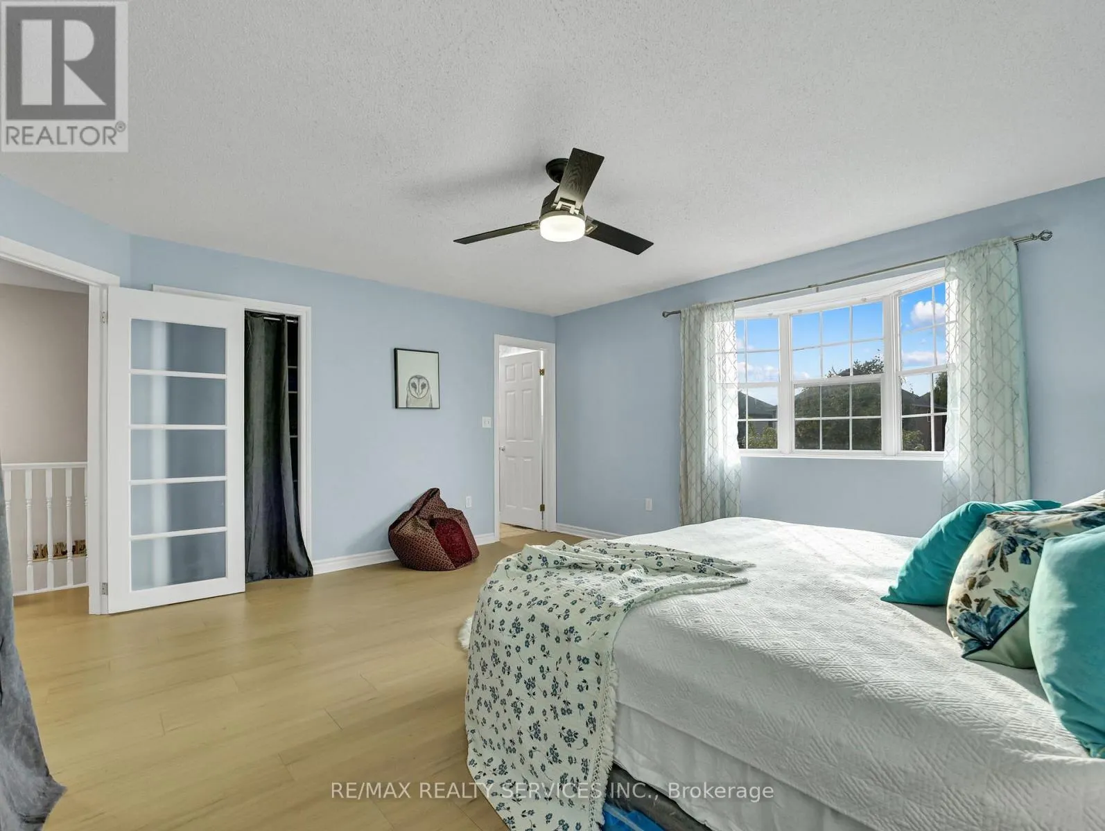 11 WILLOWRIDGE WAY