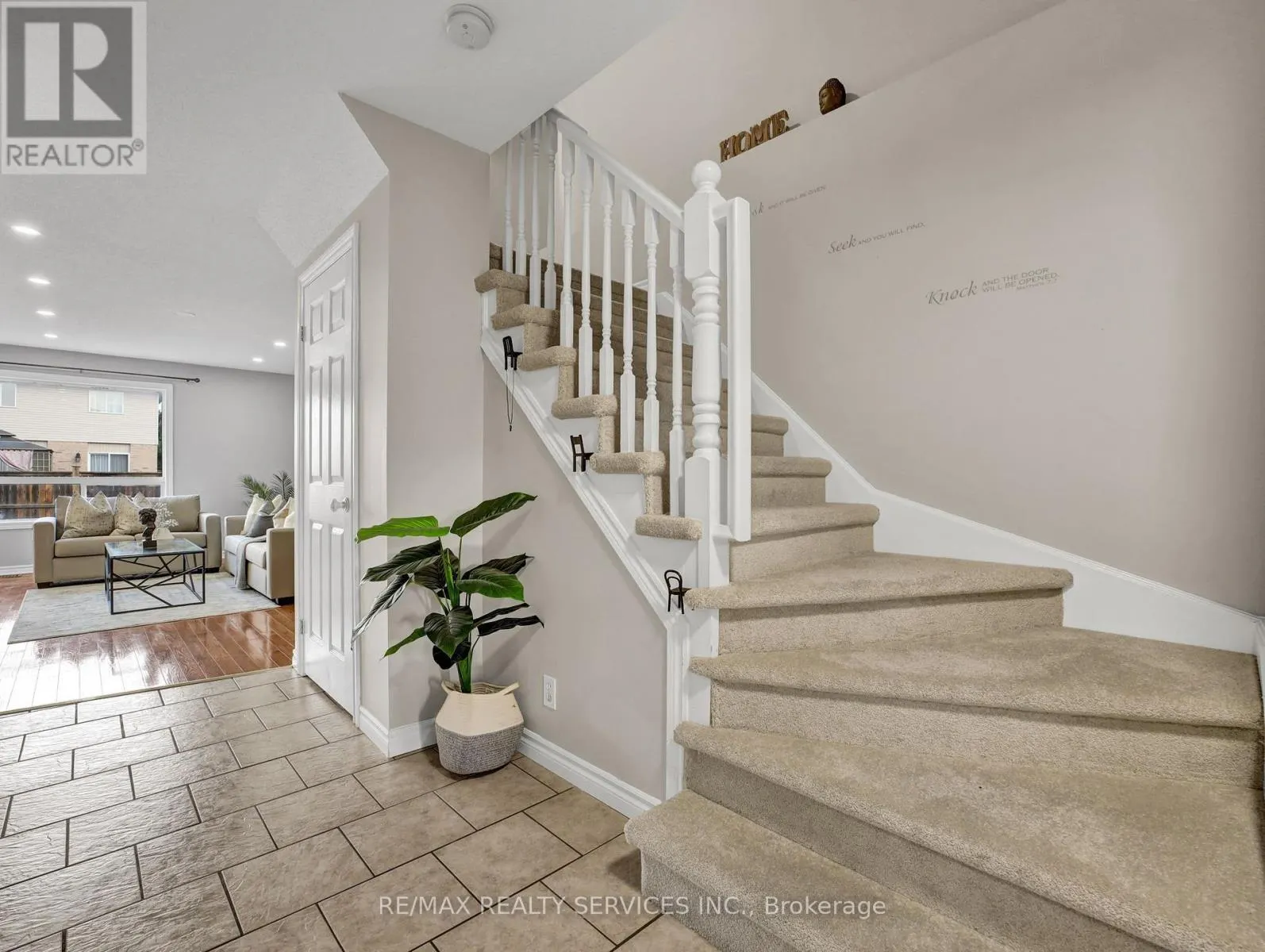 11 WILLOWRIDGE WAY