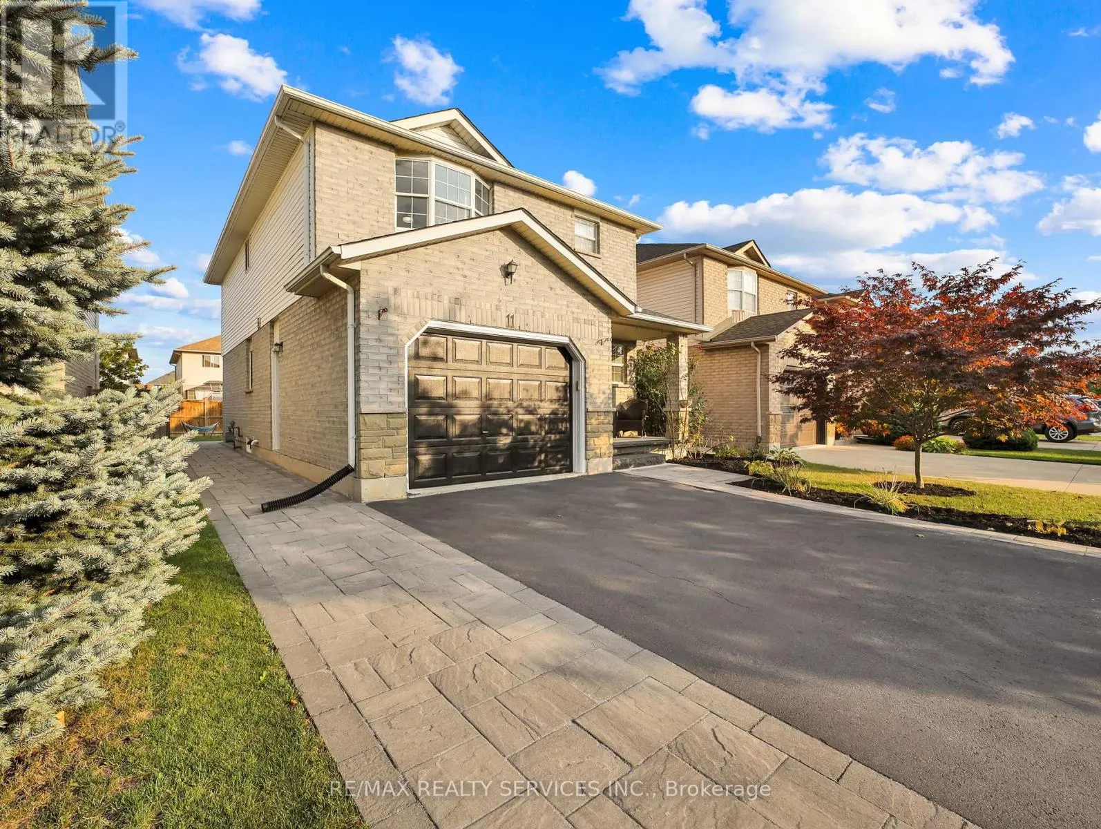 11 WILLOWRIDGE WAY