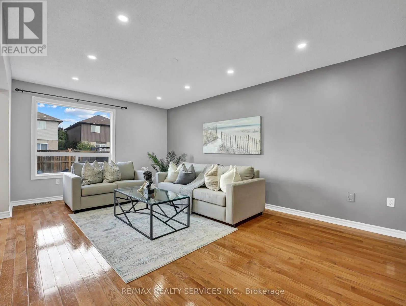 11 WILLOWRIDGE WAY