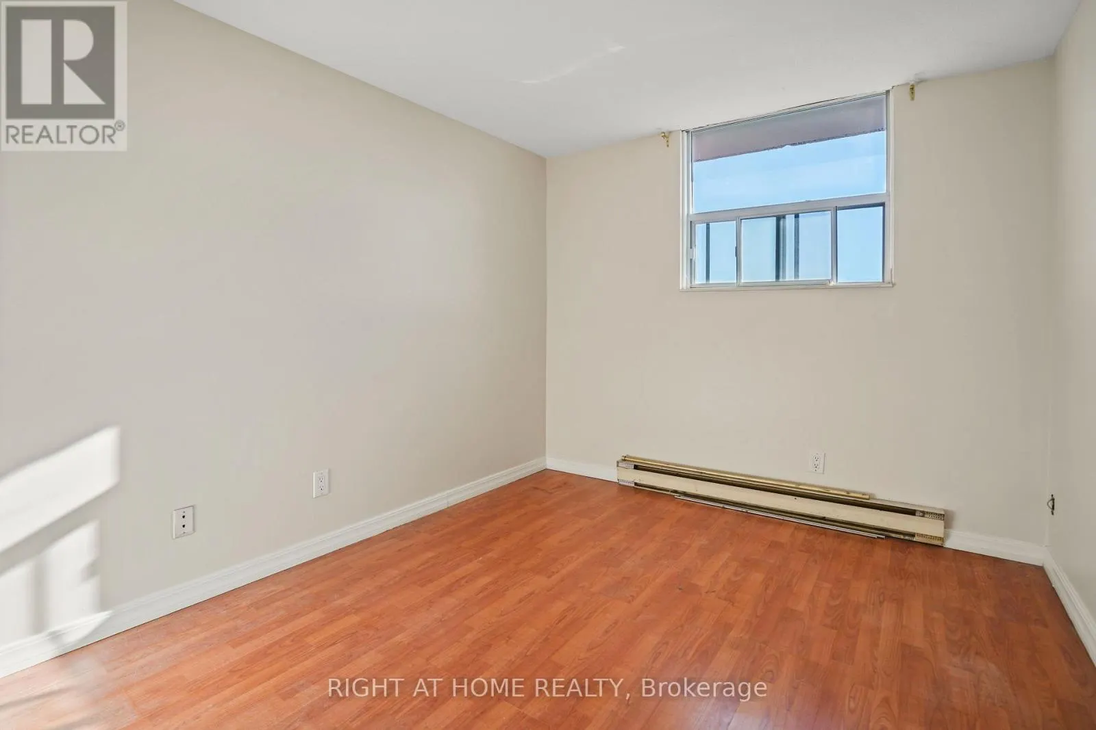 1609 - 1103 JALNA BOULEVARD