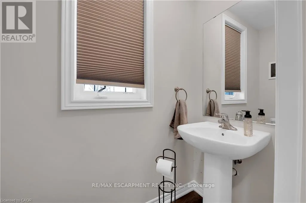 24 - 27 RACHEL DRIVE