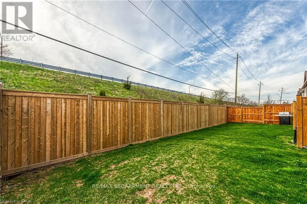 24 - 27 RACHEL DRIVE