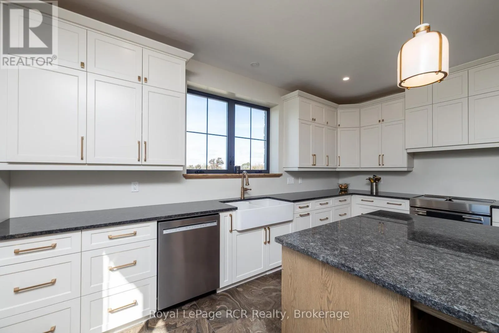 1037 PURPLE VALLEY ROAD