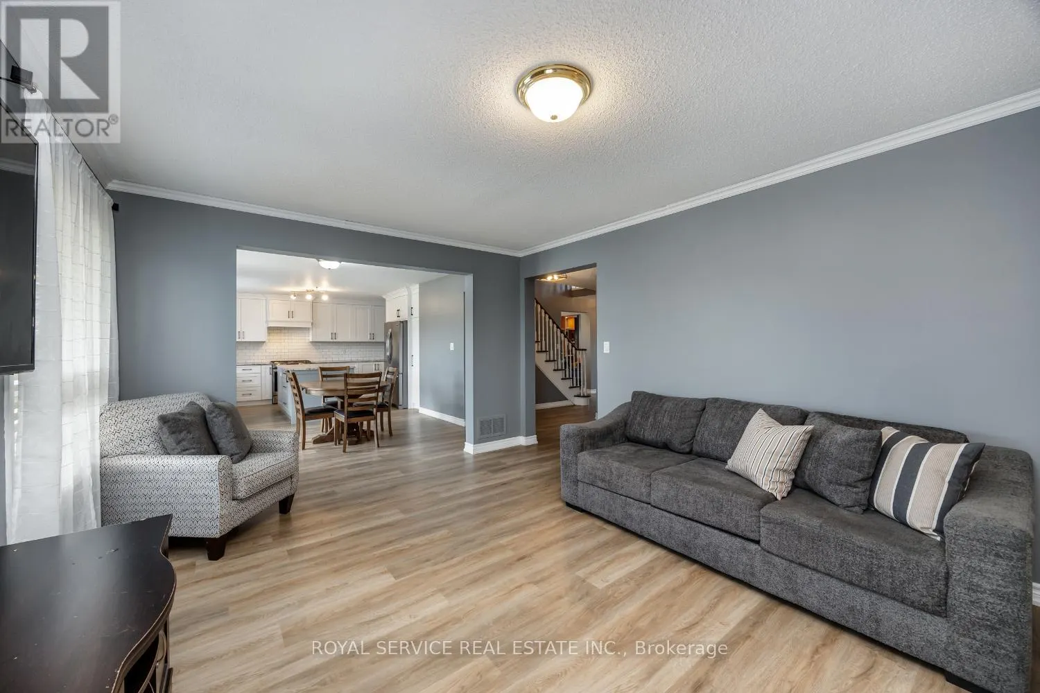 1723 RAVENWOOD DRIVE