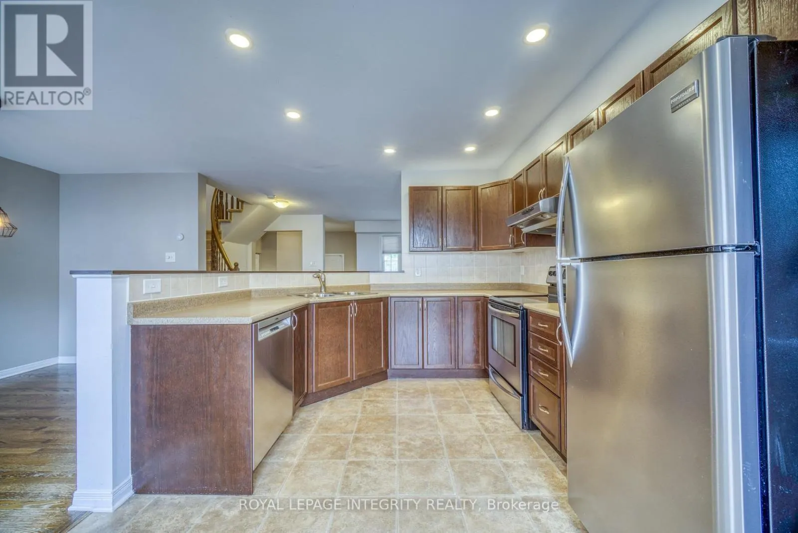 280 APPLECROSS CRESCENT