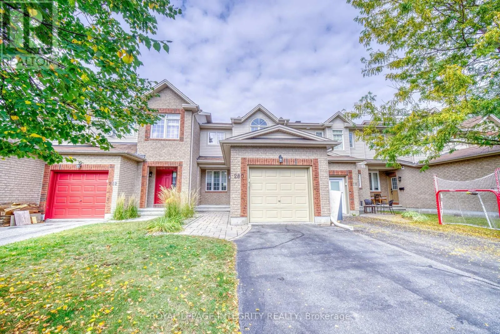 280 APPLECROSS CRESCENT