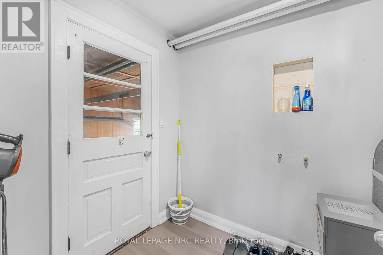 207 ELMWOOD AVENUE